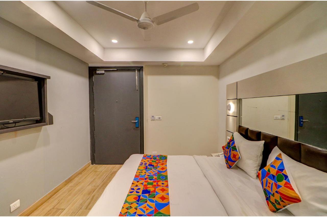 Fabhotel F9 Kirti Nagar New Delhi Exterior photo